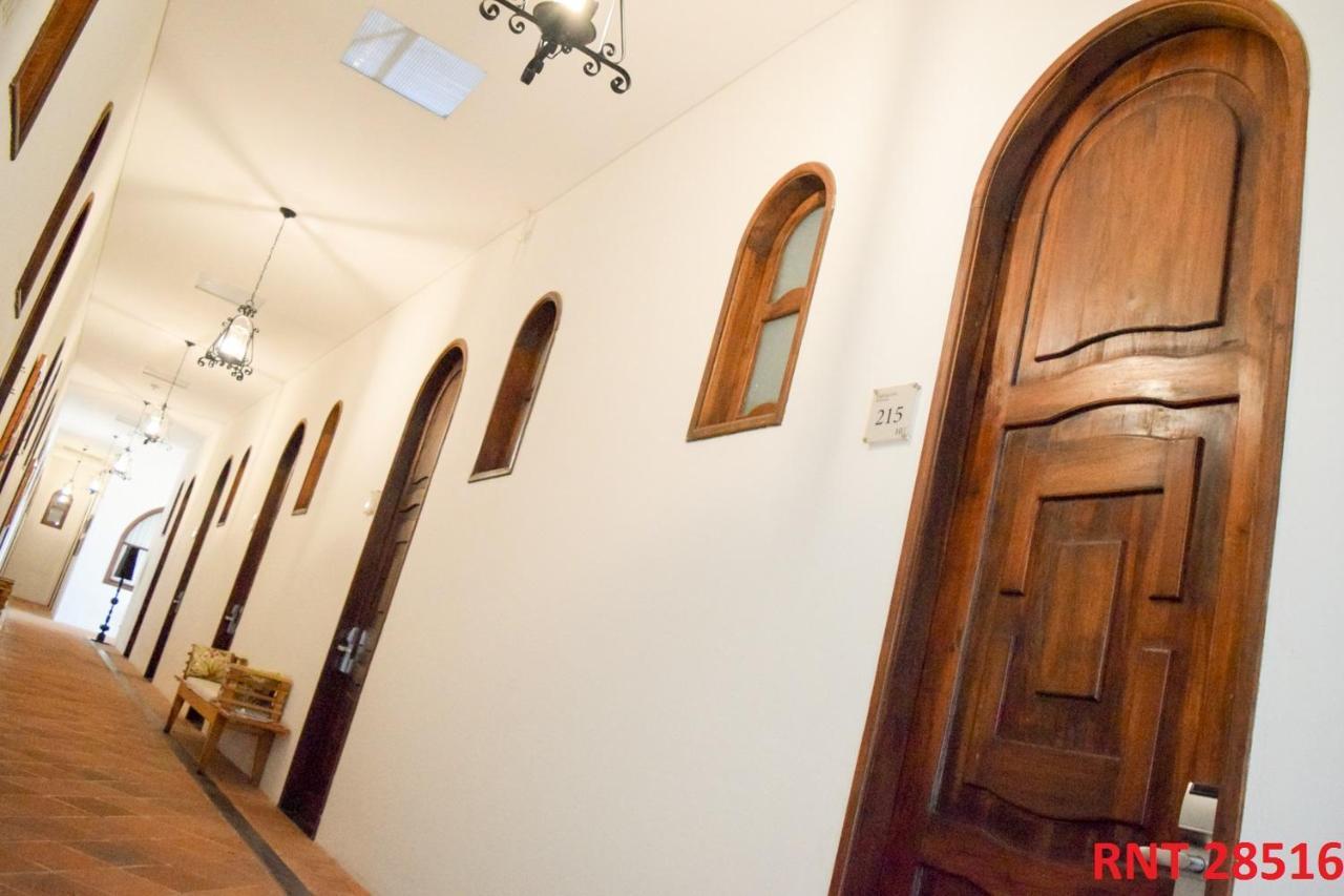 Hotel Union Хирардот Экстерьер фото